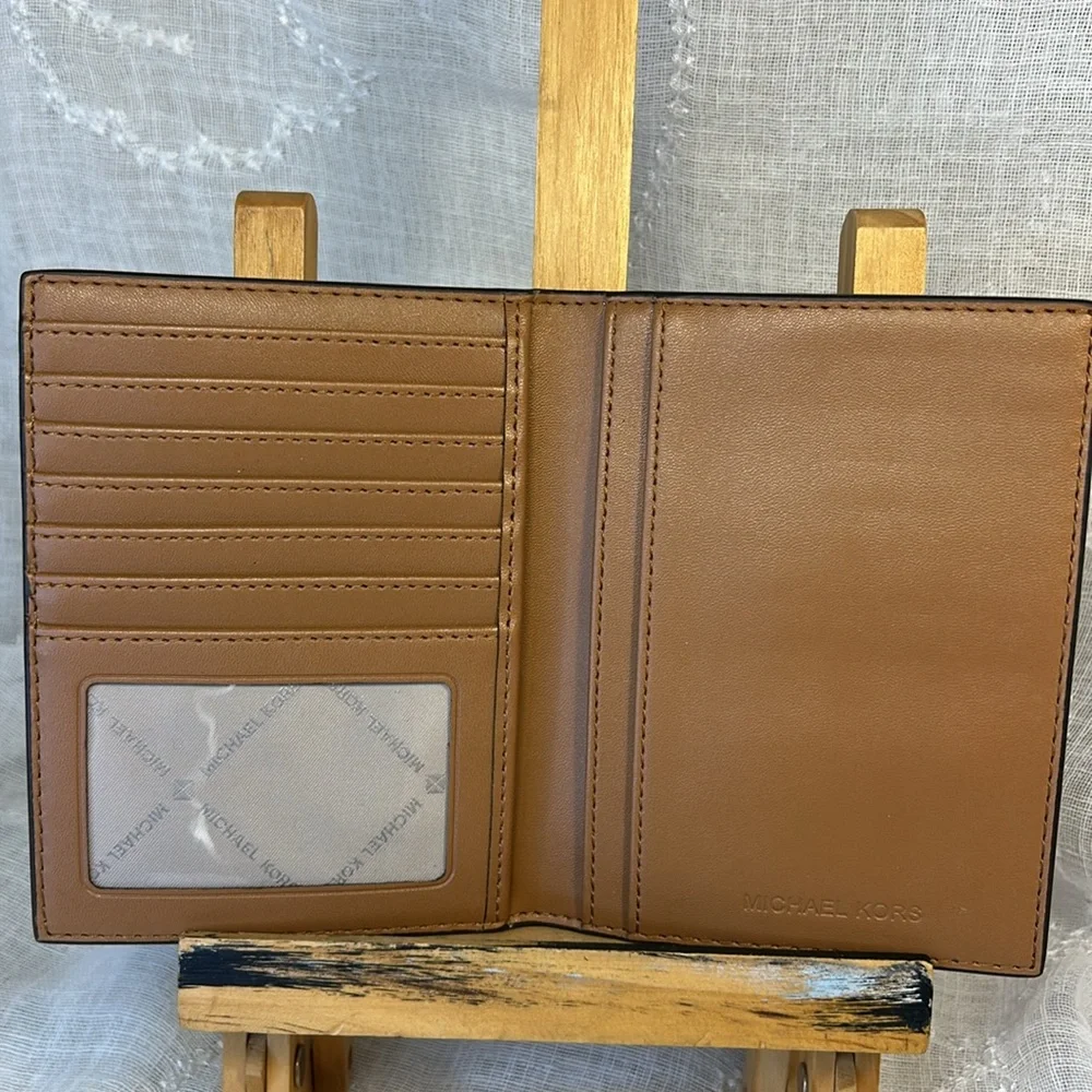 NWOT Michael Kors wallet/passport holder